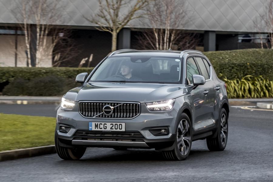  Volvo XC40 T5 Plug-in Hybrid Inscription 2002 года  (UK) (фото 25 из 40)